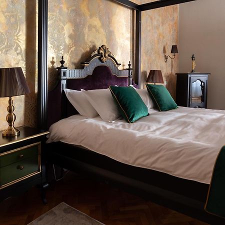 Magister Seven Bed & Breakfast Sibiu Exterior photo