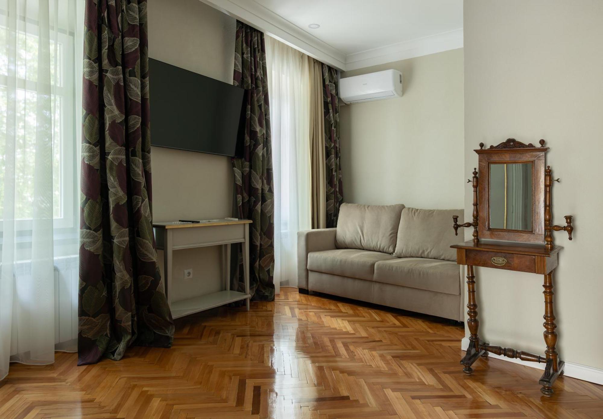 Magister Seven Bed & Breakfast Sibiu Exterior photo