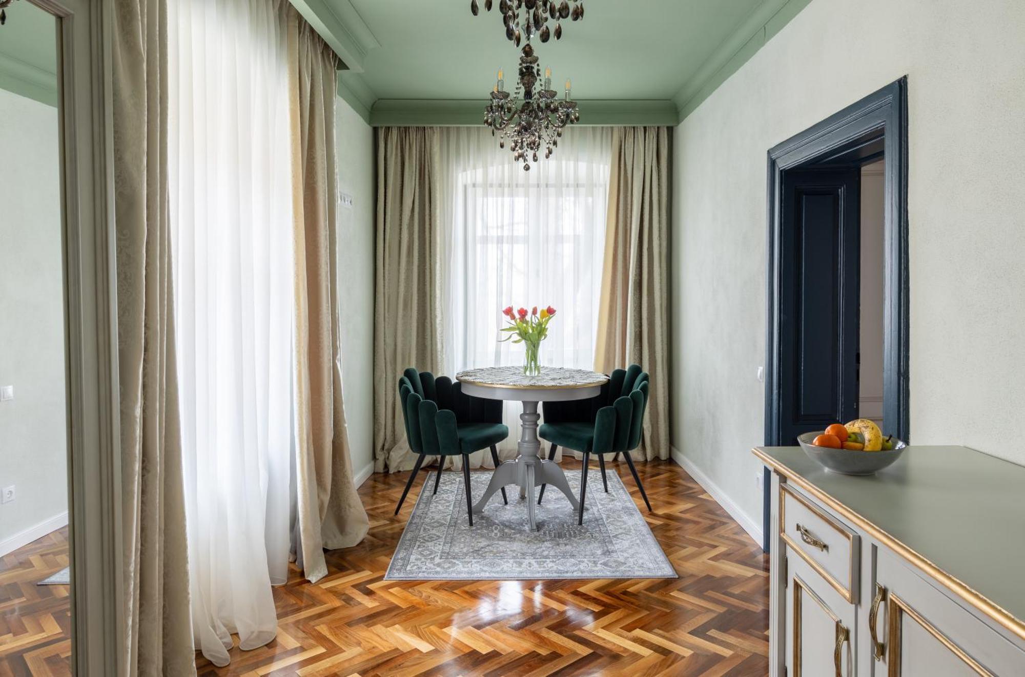 Magister Seven Bed & Breakfast Sibiu Exterior photo