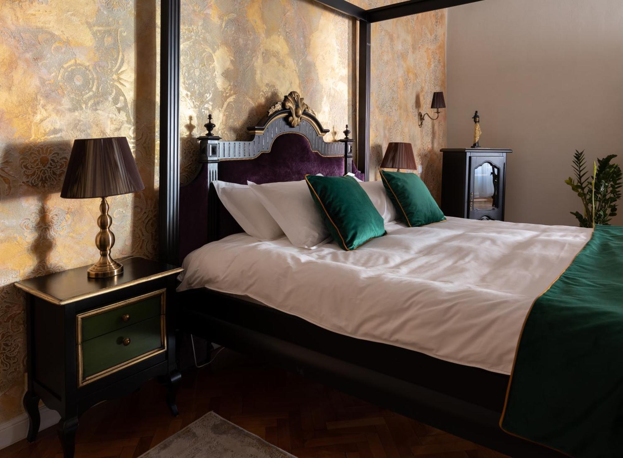 Magister Seven Bed & Breakfast Sibiu Exterior photo