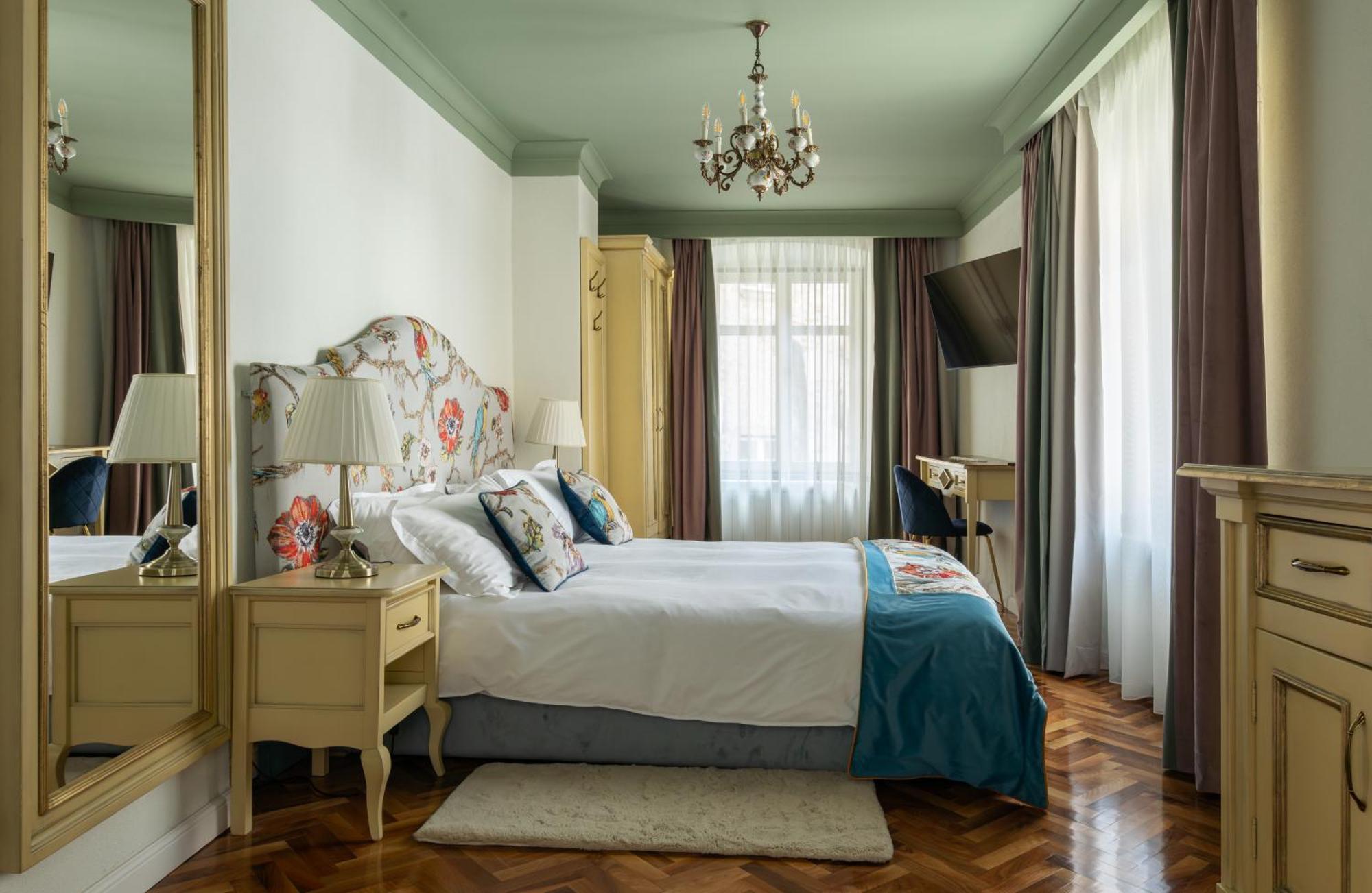 Magister Seven Bed & Breakfast Sibiu Exterior photo